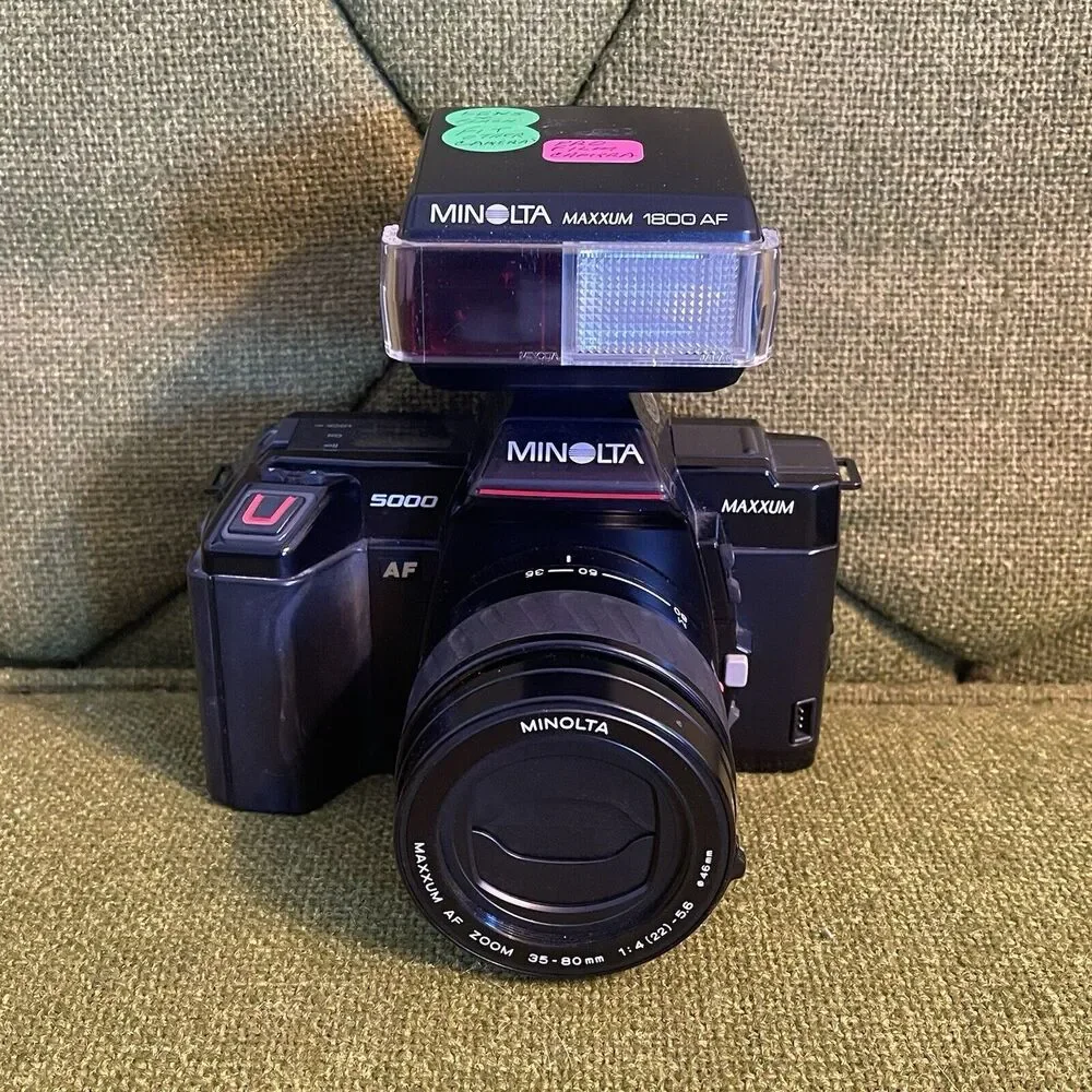 Vintage 1986 Minolta Maxxum 5000 AF SLR 35mm Film Camera - Maxxum 46mm Lens